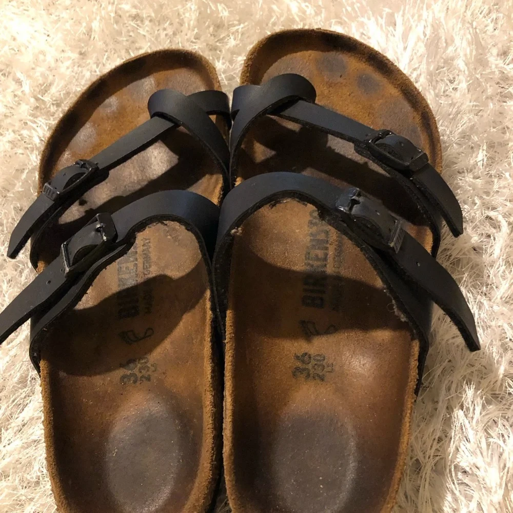 N/A comfortable stylish